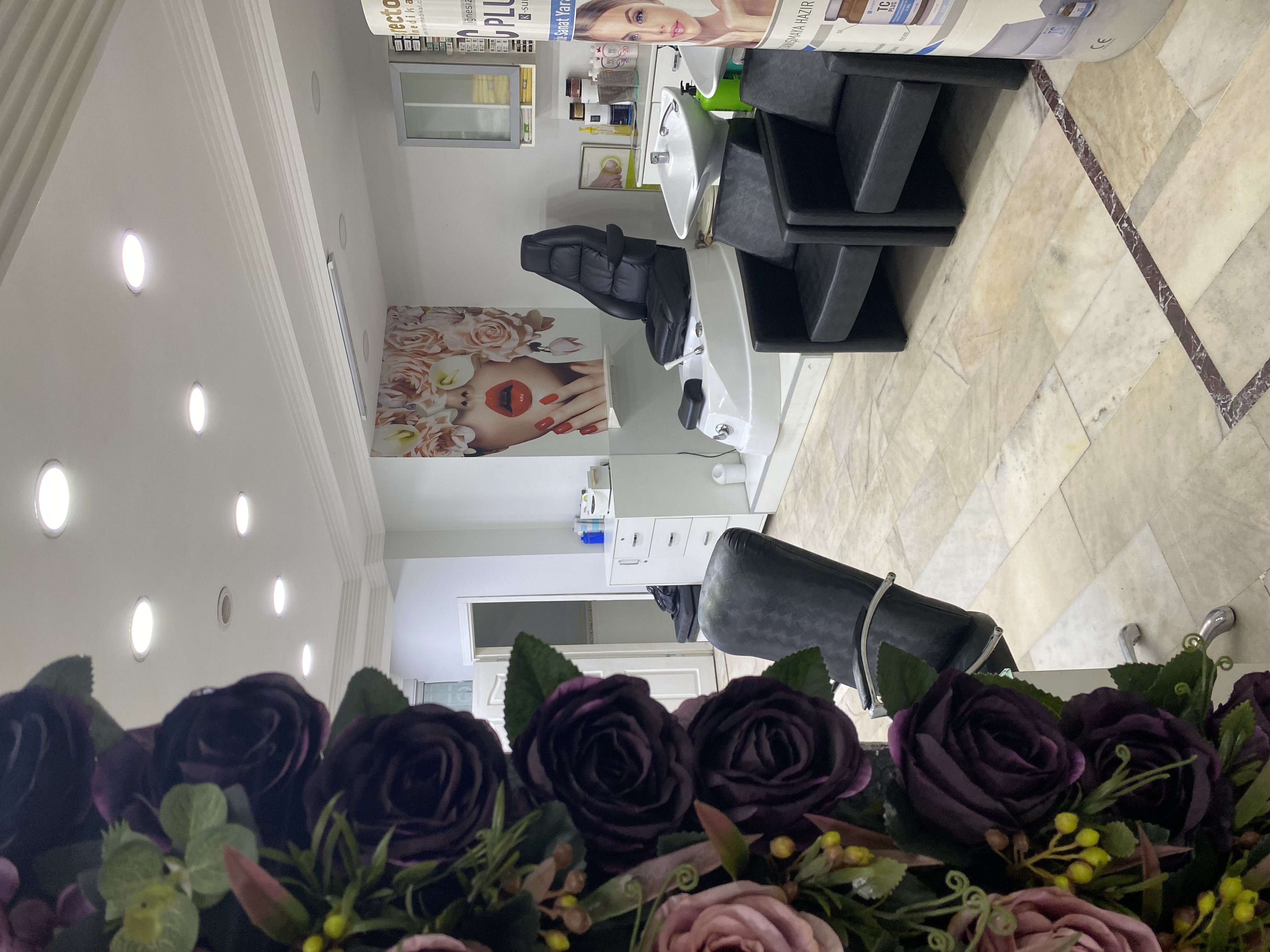 Yargıcı Güzellik Salonu Kuaför Bölümü 2 - Profesyonel saç bakım hizmetleri alanı