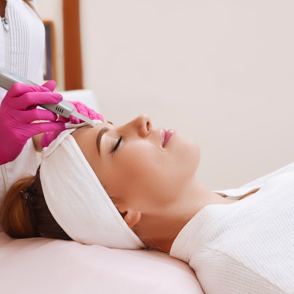 medikal cilt bakımı tedavisi